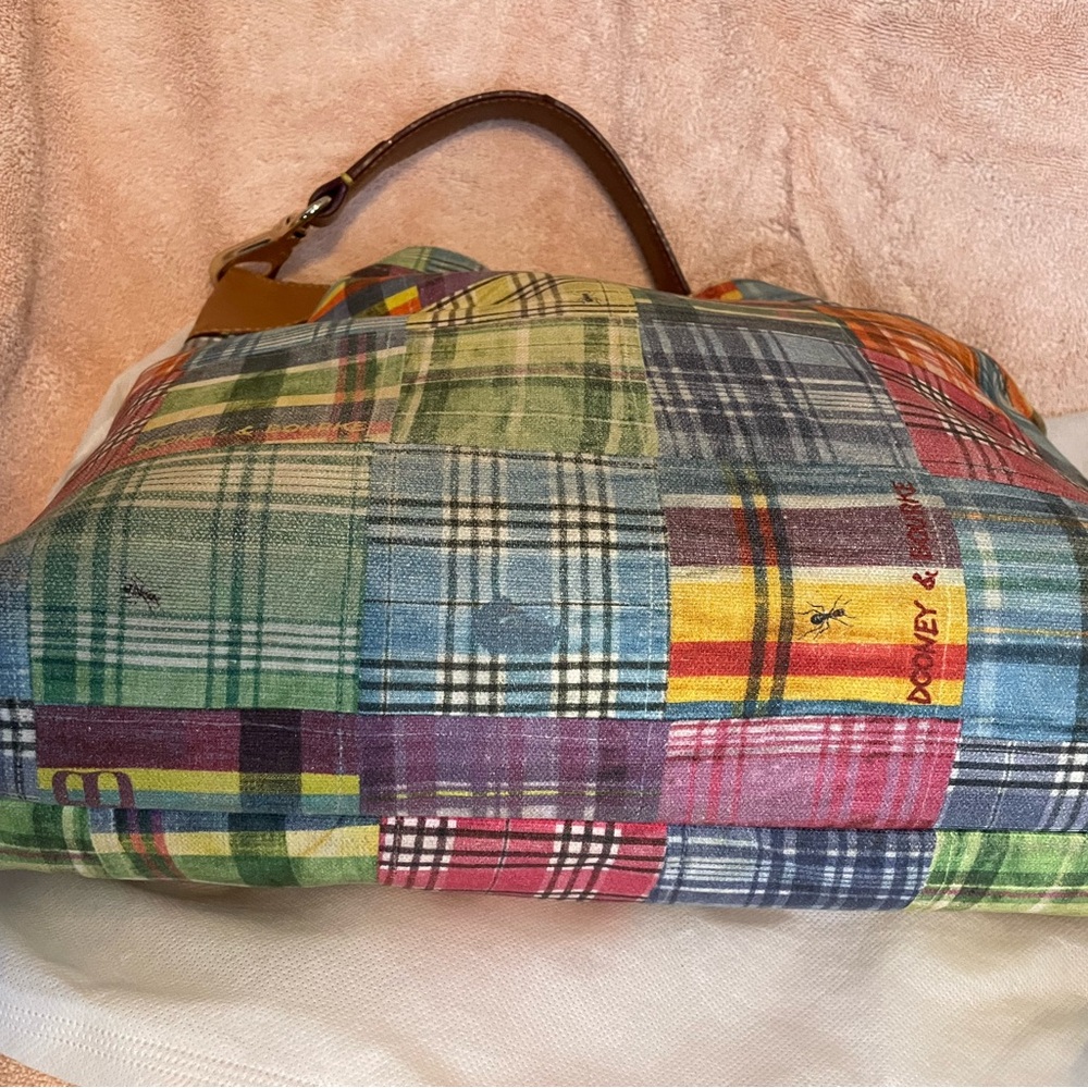 Dooney & Bourke - Picture 8 of 9